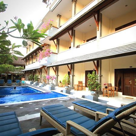 Jesens Inn II Kuta Lombok Exterior foto