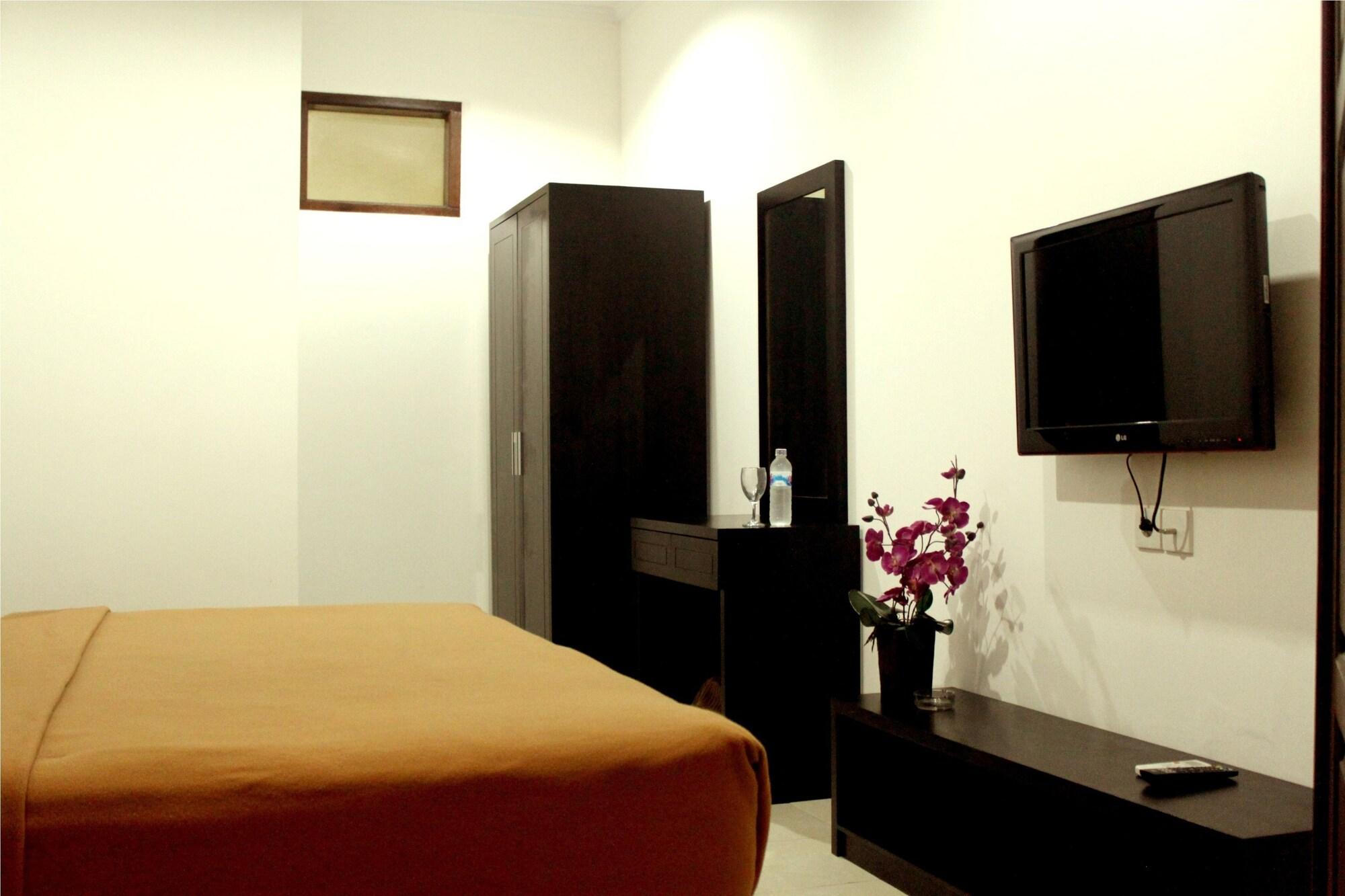 Jesens Inn II Kuta Lombok Exterior foto