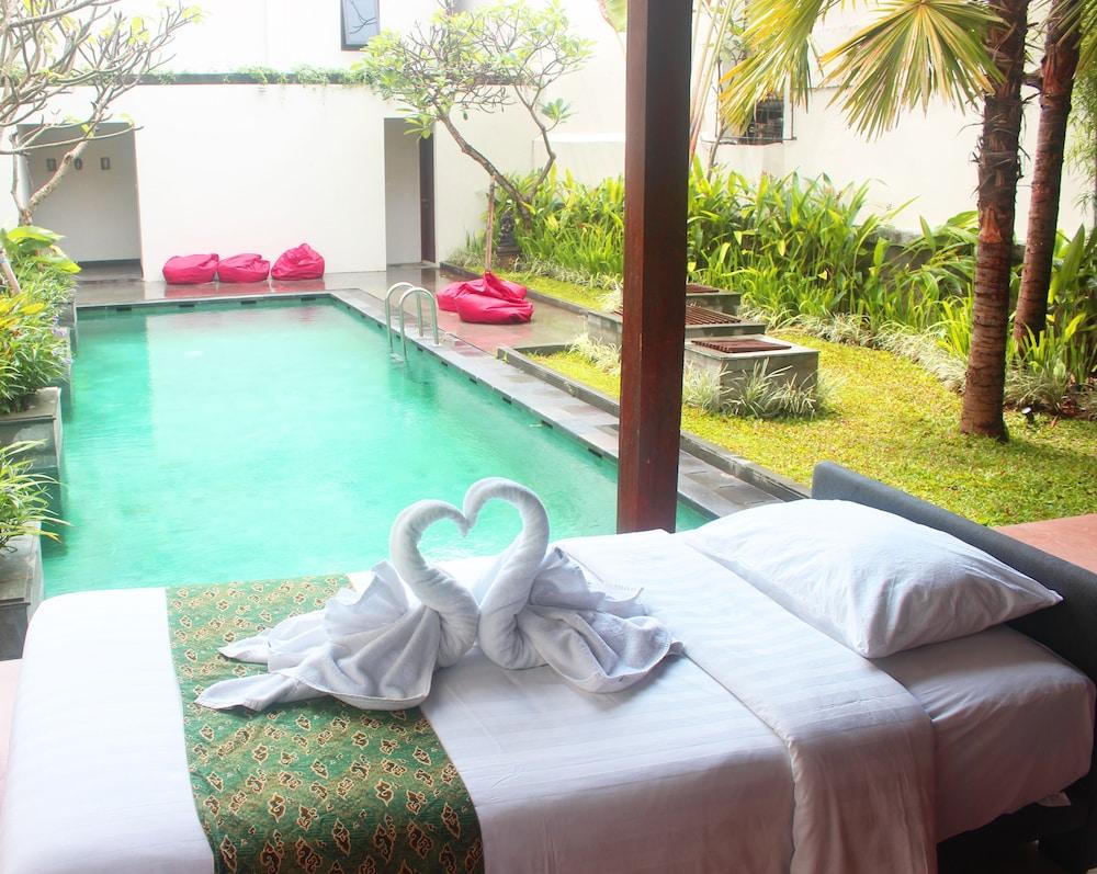 Jesens Inn II Kuta Lombok Exterior foto
