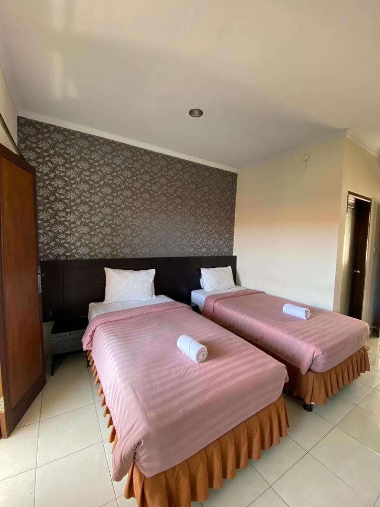 Jesens Inn II Kuta Lombok Exterior foto