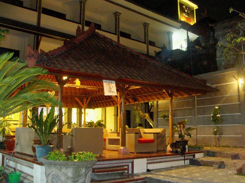 Jesens Inn II Kuta Lombok Exterior foto